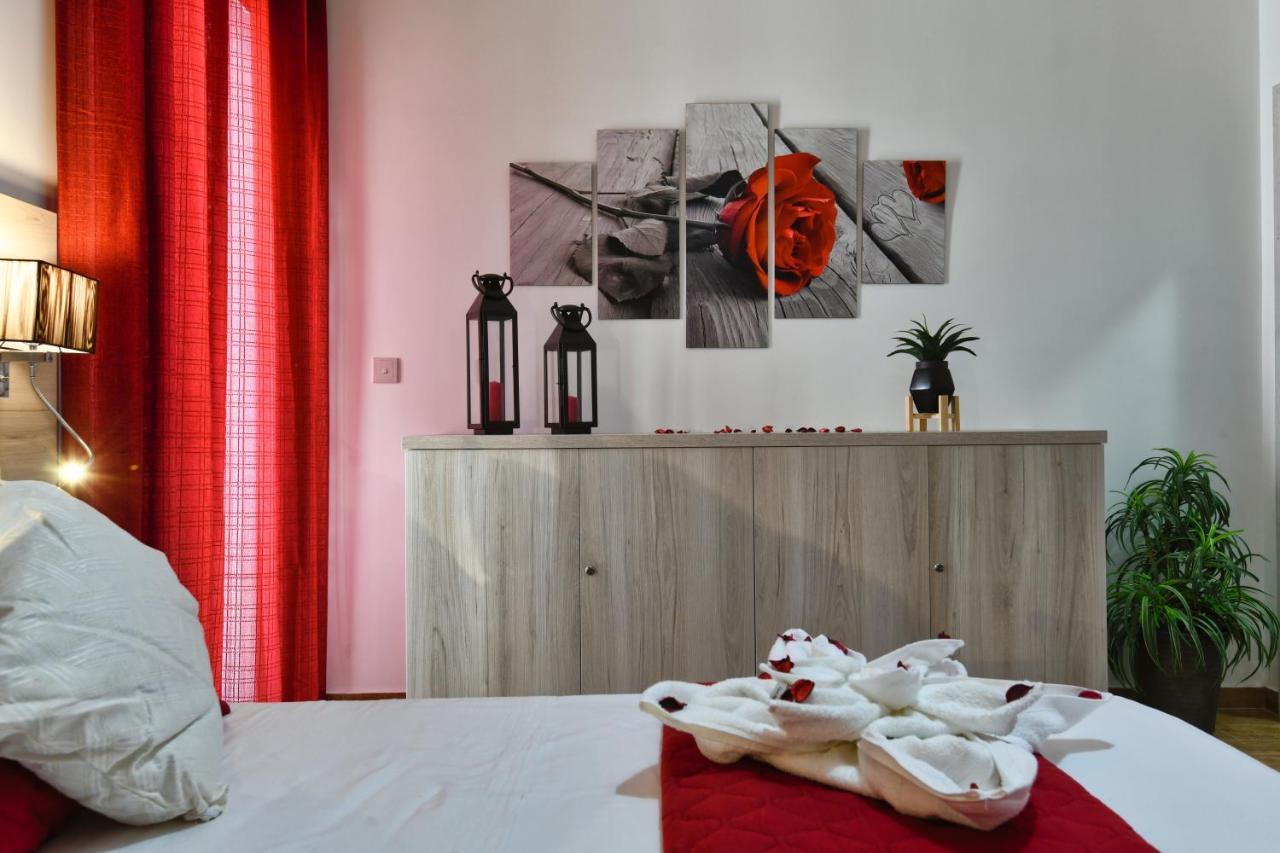 A Bed Of Roses Apartman Marsalforn Kültér fotó